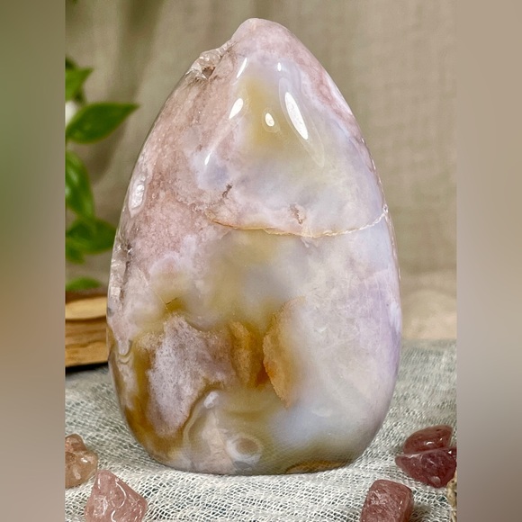1820 Pink Amethyst Crystal Mountain Carving with Druzy - Picture 6 of 13